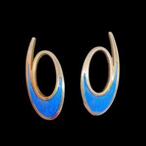 D-A David Andersen & Willy Winnaess Norway Blue Enamel Clip-On Swirl Earrings